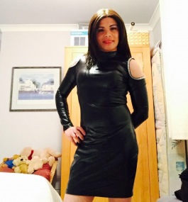 VersatileLadyboy